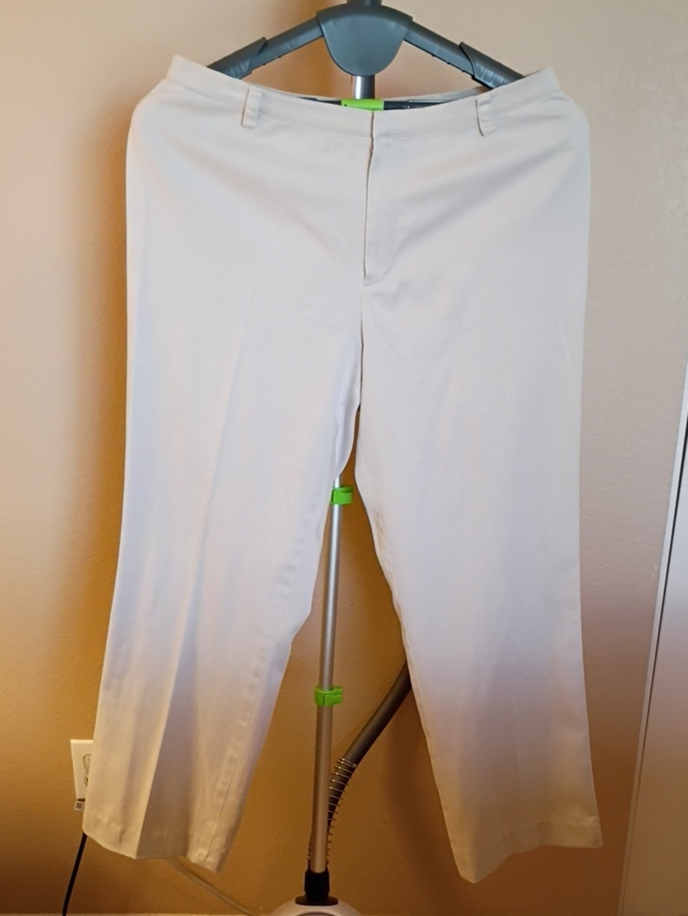 ALTERED Ellen Tracy Cream Ankle Cropped Dress Pants Size 10